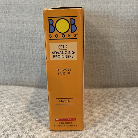 BOB books. Set of 12 books in box. - Picture 4 of 5